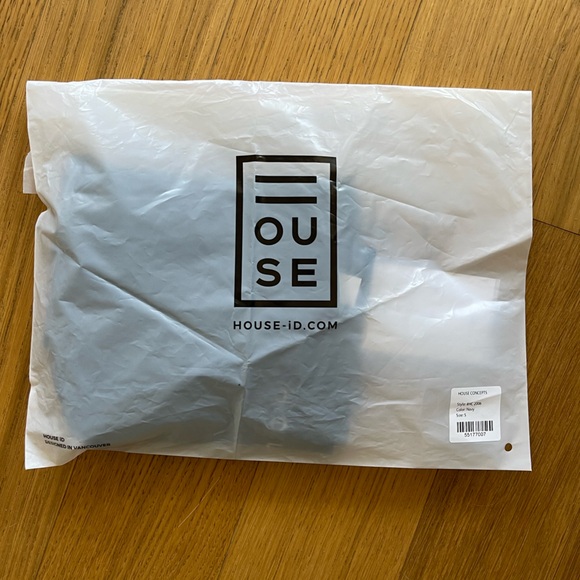 HOUSE iD Seamless Legging Sz Small Navy NWT *SOLD OUT* - Picture 8 of 9